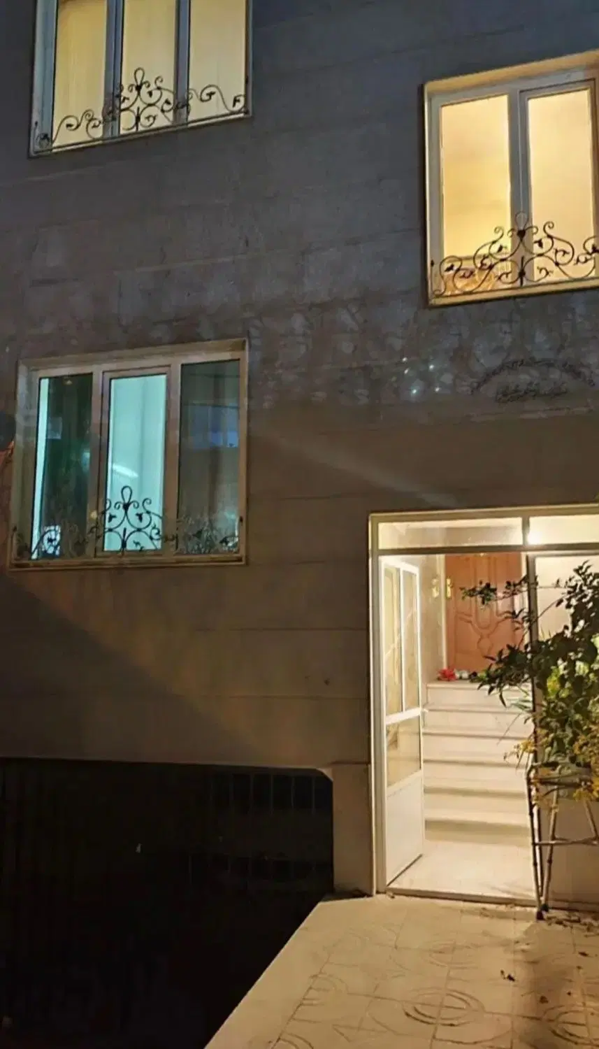 ۶۴ متر، تک‌ واحدی، پارکینگ سندی(بدون مزاحم)