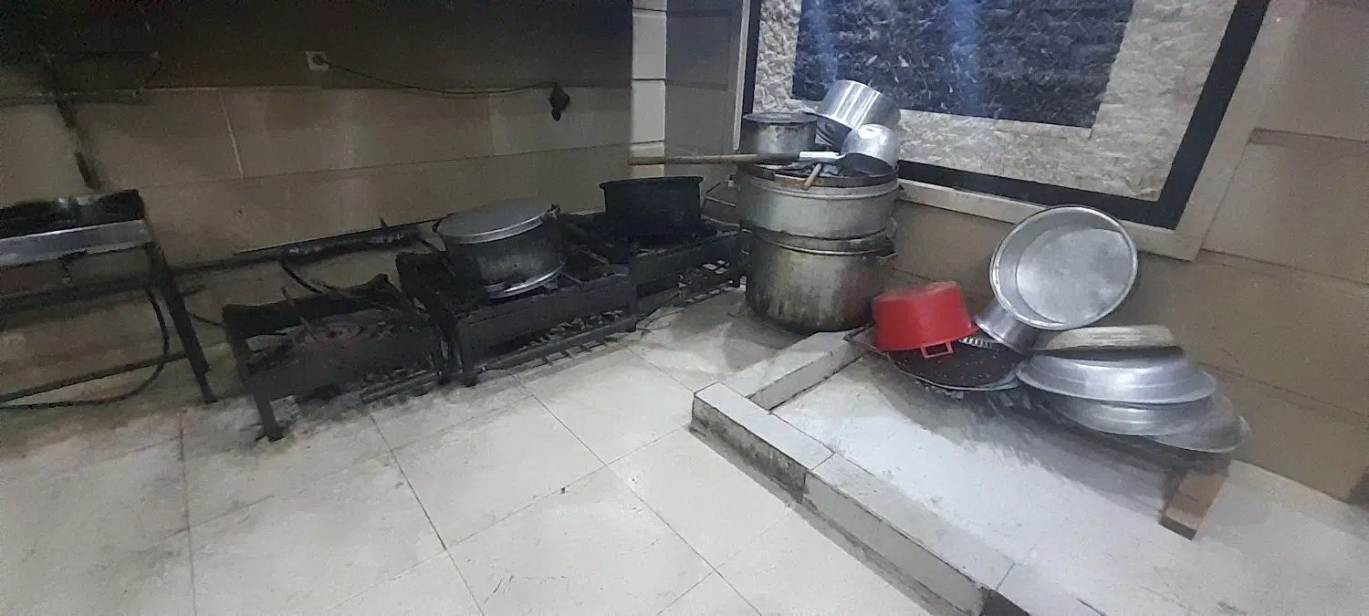 اجاره مغازه کترینگ و رستوران و فروش تمام وسایل