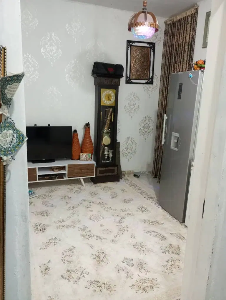 یک واحد چهار واحده طبقه بالا