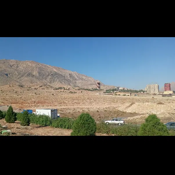 ۱۰۰۰مترمربع زمین مشاع