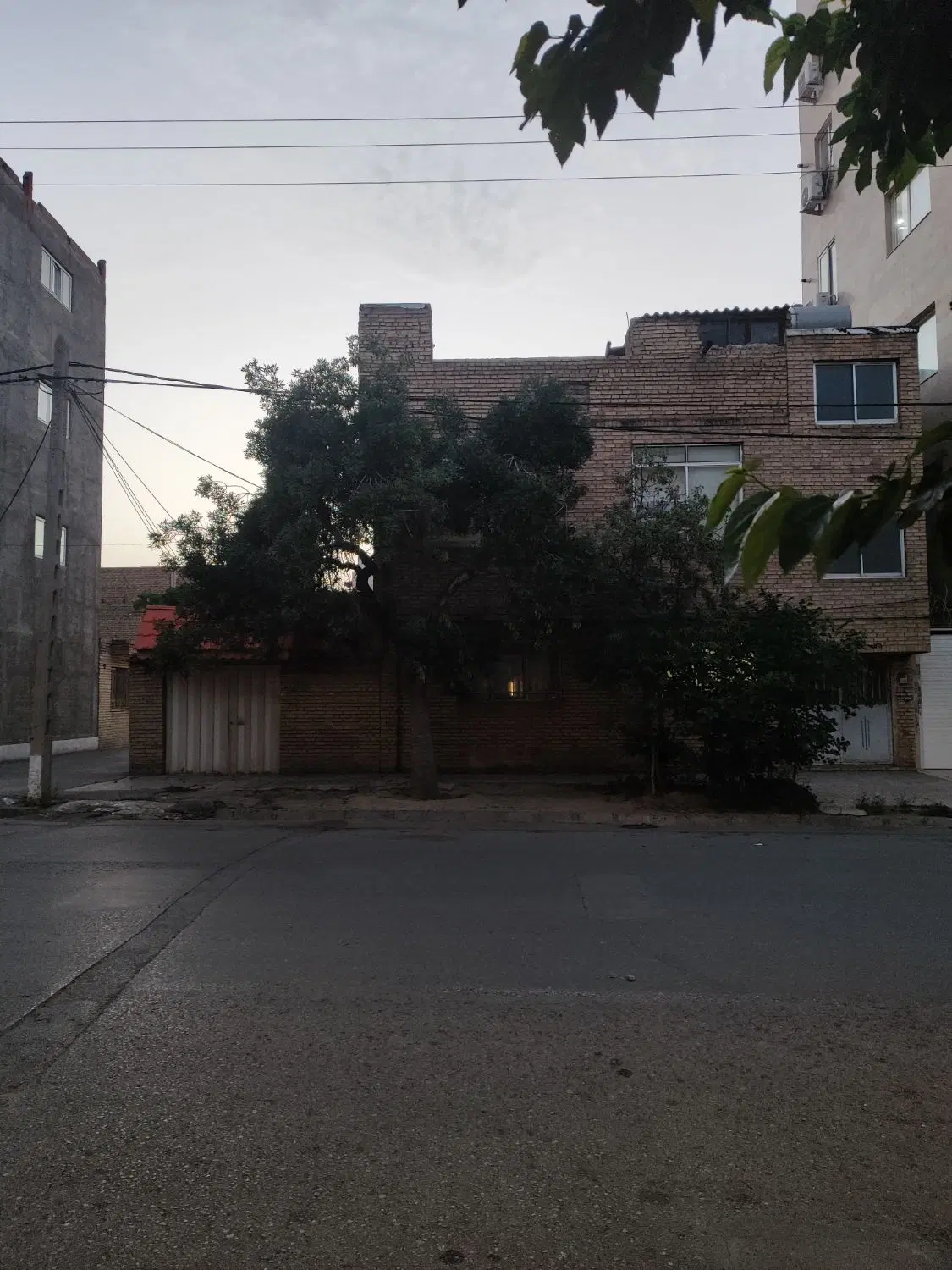 ویلایی در فاطمیه با موقعیت  برای ساخت دونش