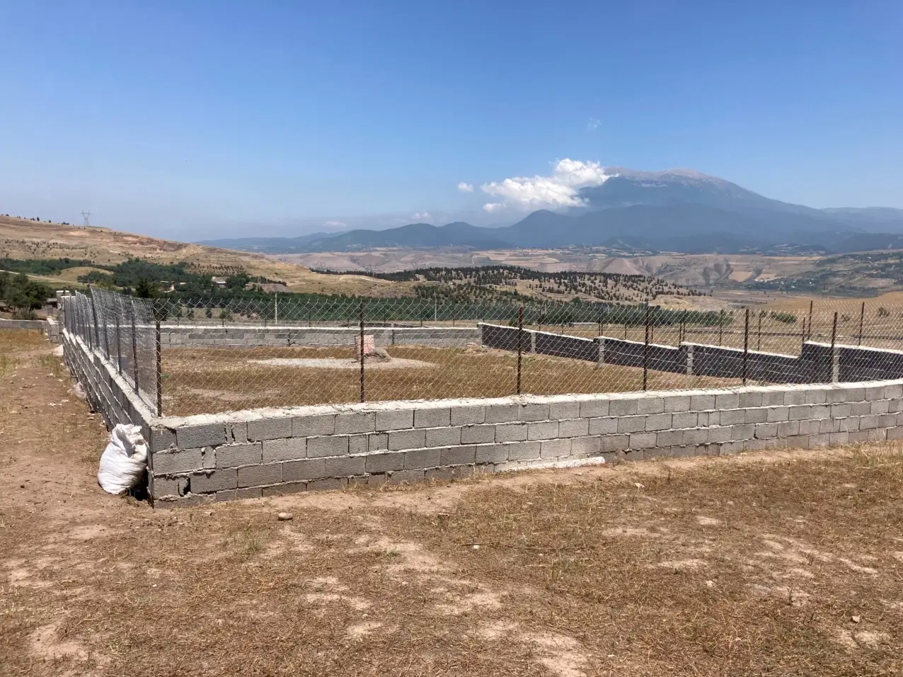 فروش فوری زمین دور محصور روستای جوبن