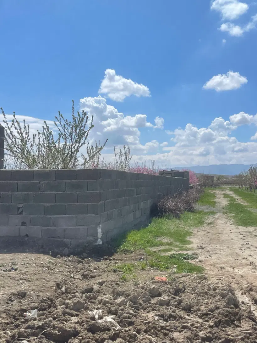 باغچه ۴۰۳متری ویلا کردان سهیلیه سندار اقبالیه دولت