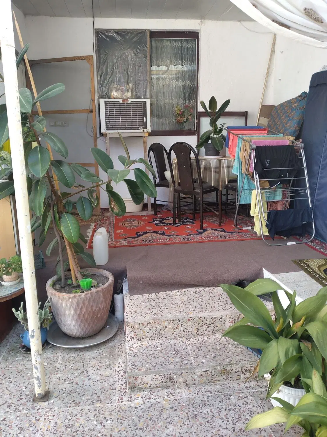 خانه ویلایی در حال سکونت
