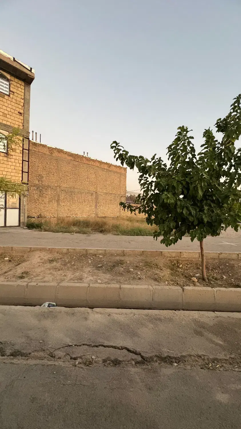 زمین ۵۵۰متری