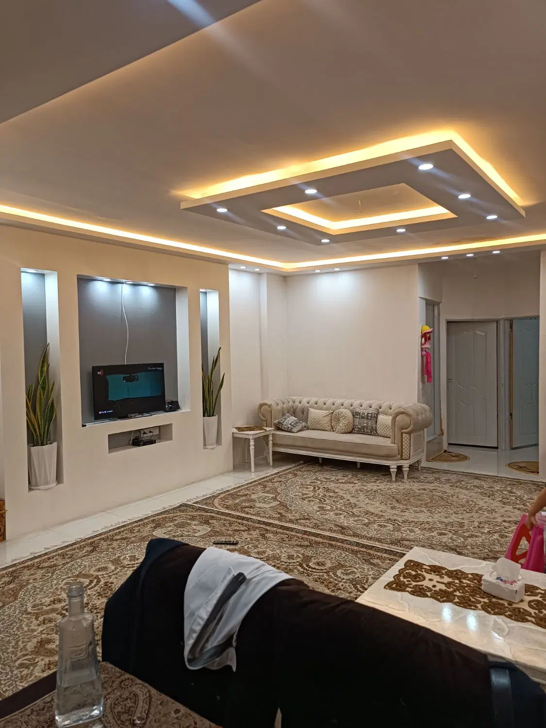 آپارتمان دوخوابه تمیز