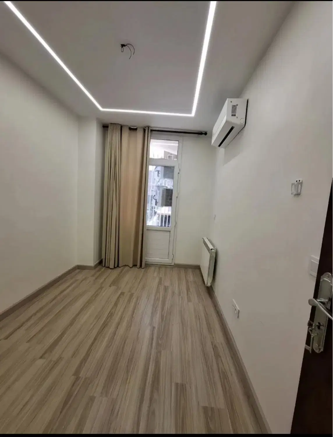 آپارتمان ۸۵متری _ ساخت ۹۴ _ فول بازسازی _ کیانپارس