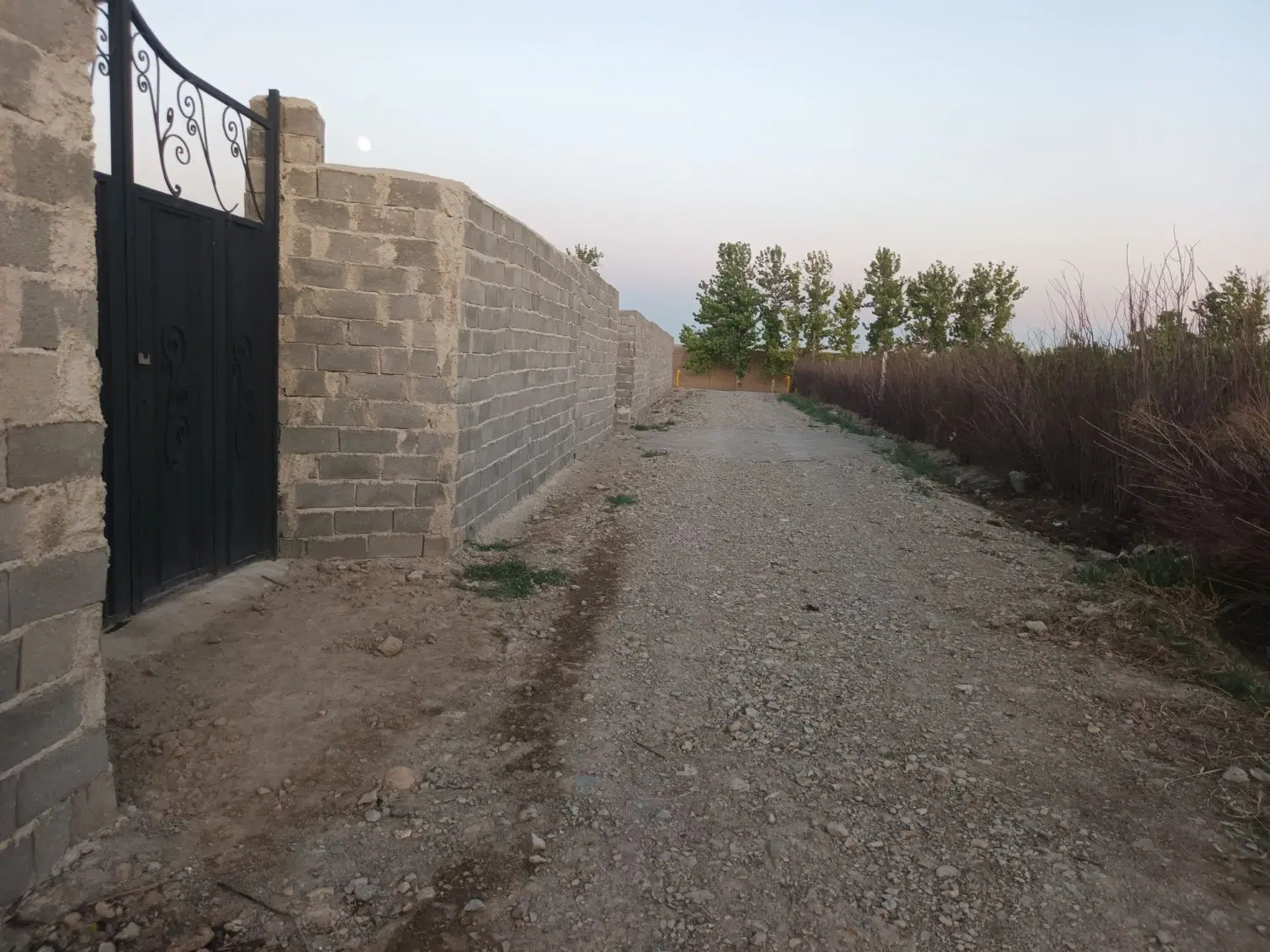 زمین چهاردیواری ۵۰۰ متر شهریار_باغستان _دهشادبالا