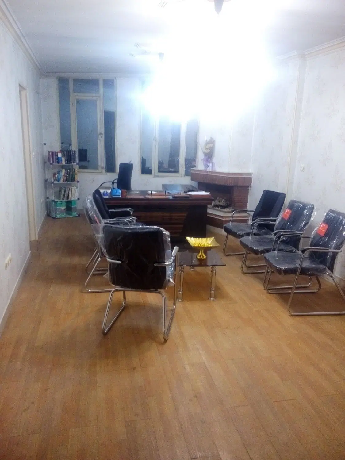 ۳ طبقه یکجا ۶۵ متری اداری مسکونی بر آذربایجان