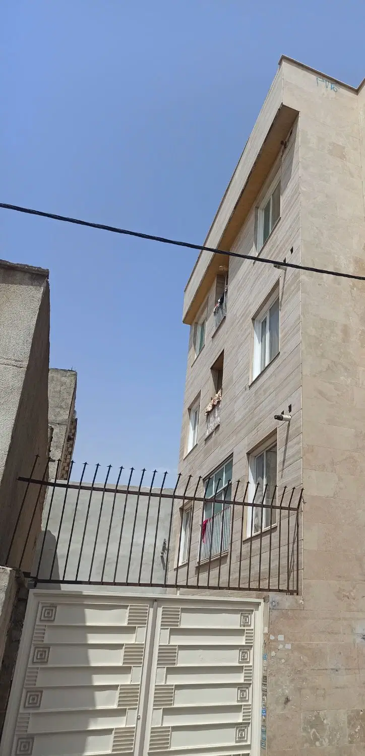فروش آپارتمان منتظری ۶۴ متری