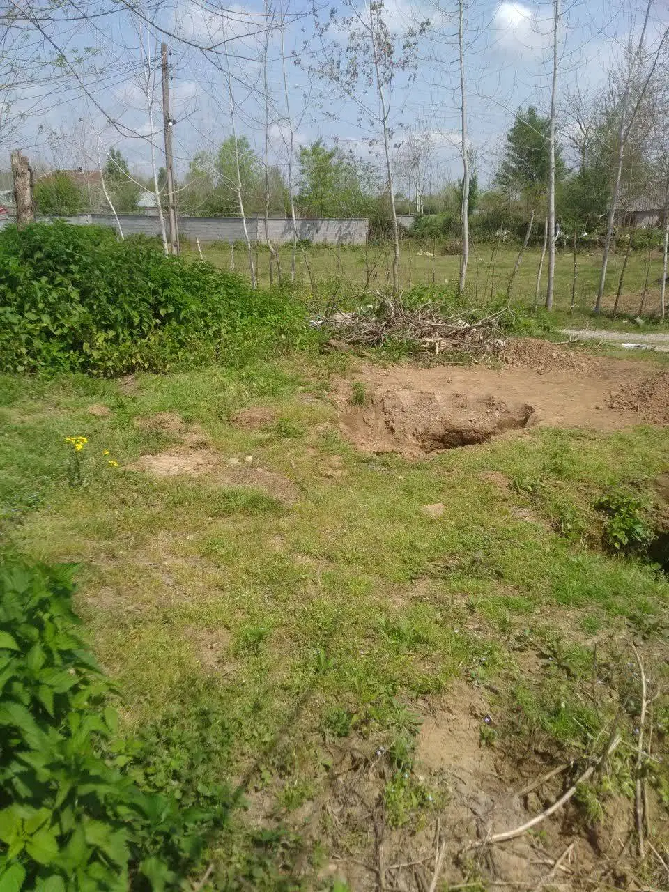 زمین فروشی