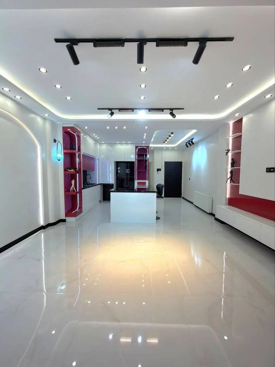 قشنگتر از این واحد داریم مگه