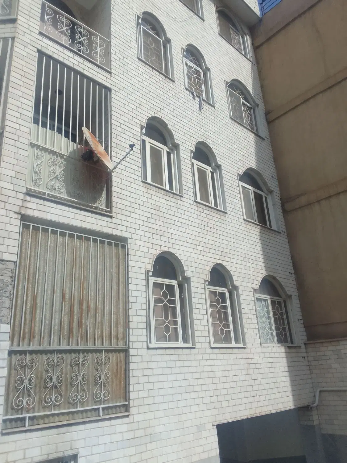 80متر دوخواب ط دوم کوچه هجدهم