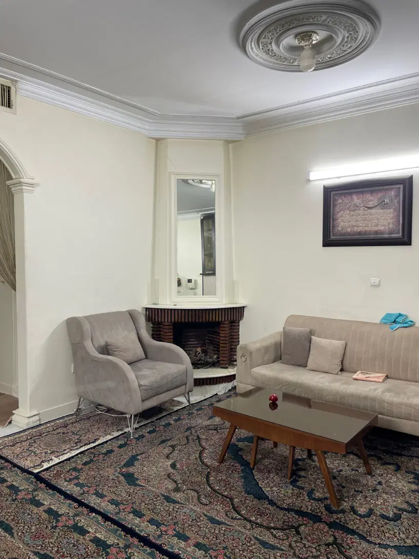 پیروزی نبردشمالی طبقه اول پارکینگ دارمالک هستم