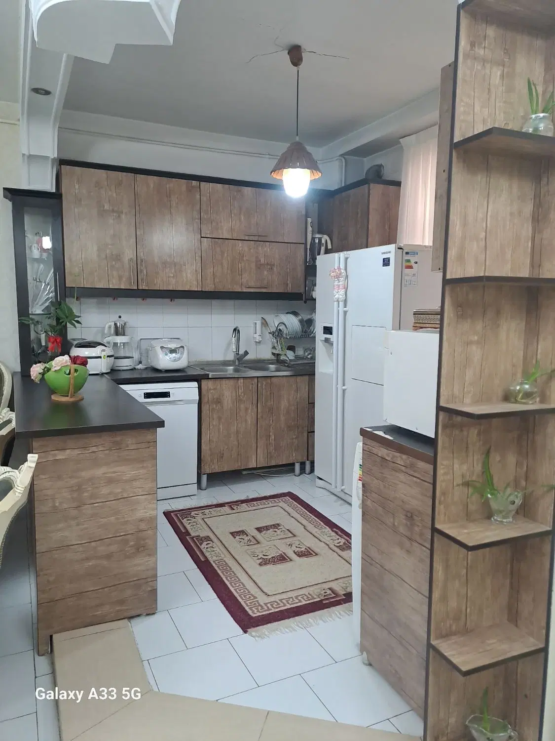 واحد ۷۷ متری سنددار اصلی شاهین طبقه یک و نیم