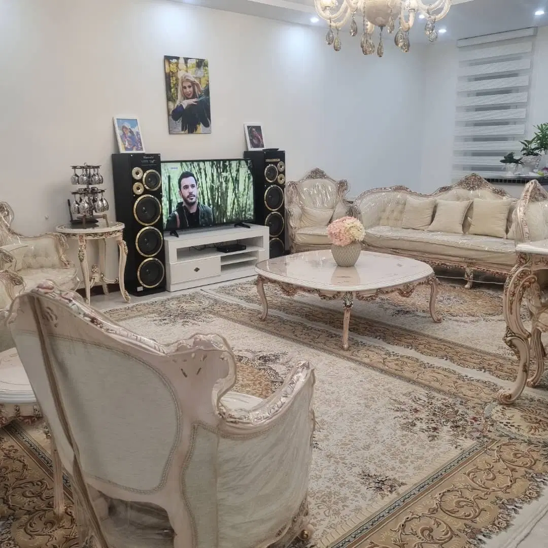 ۹۳ متر نوساز