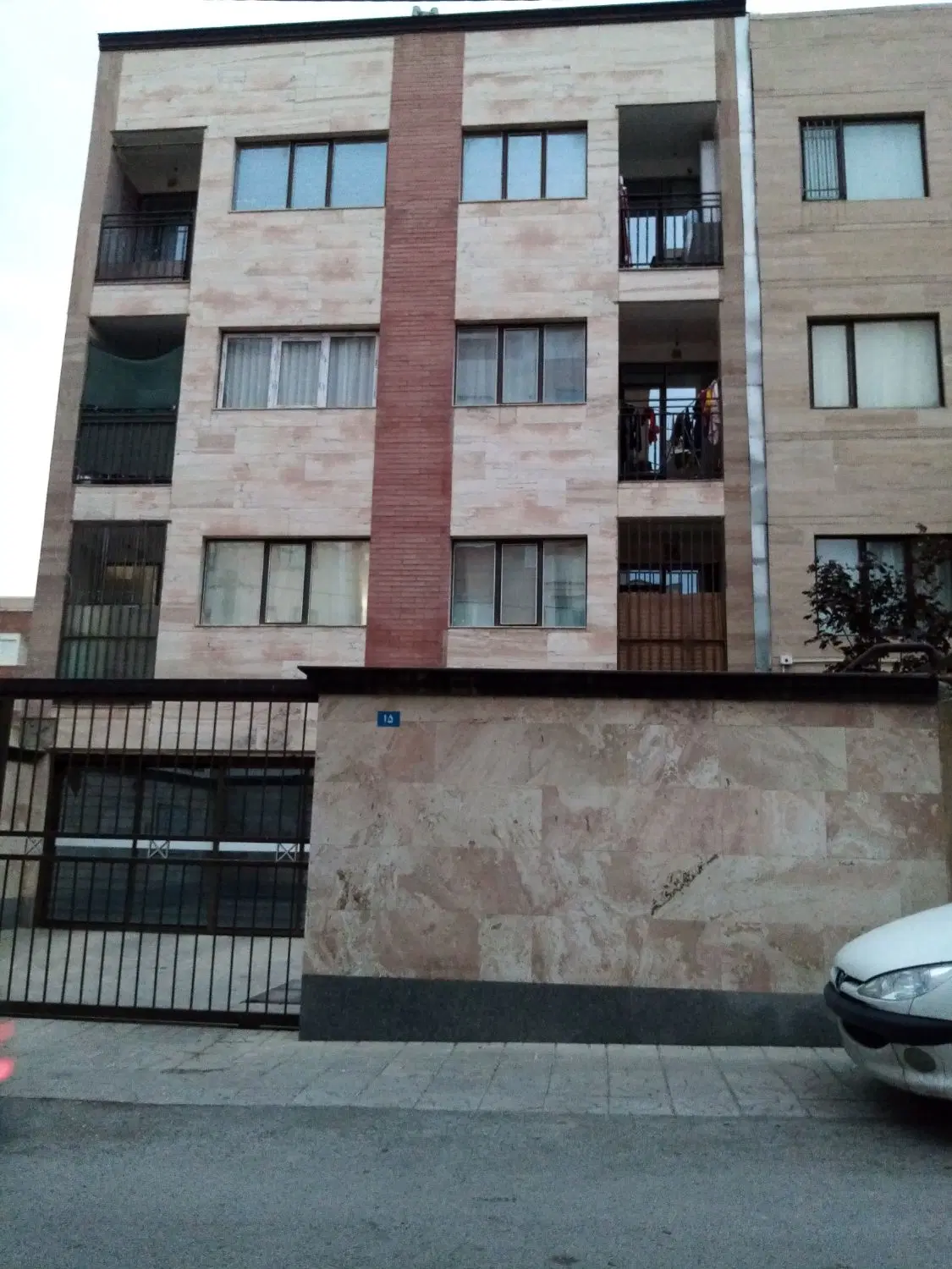 یک واحد آپارتمان 58 درشهرک بهشتی