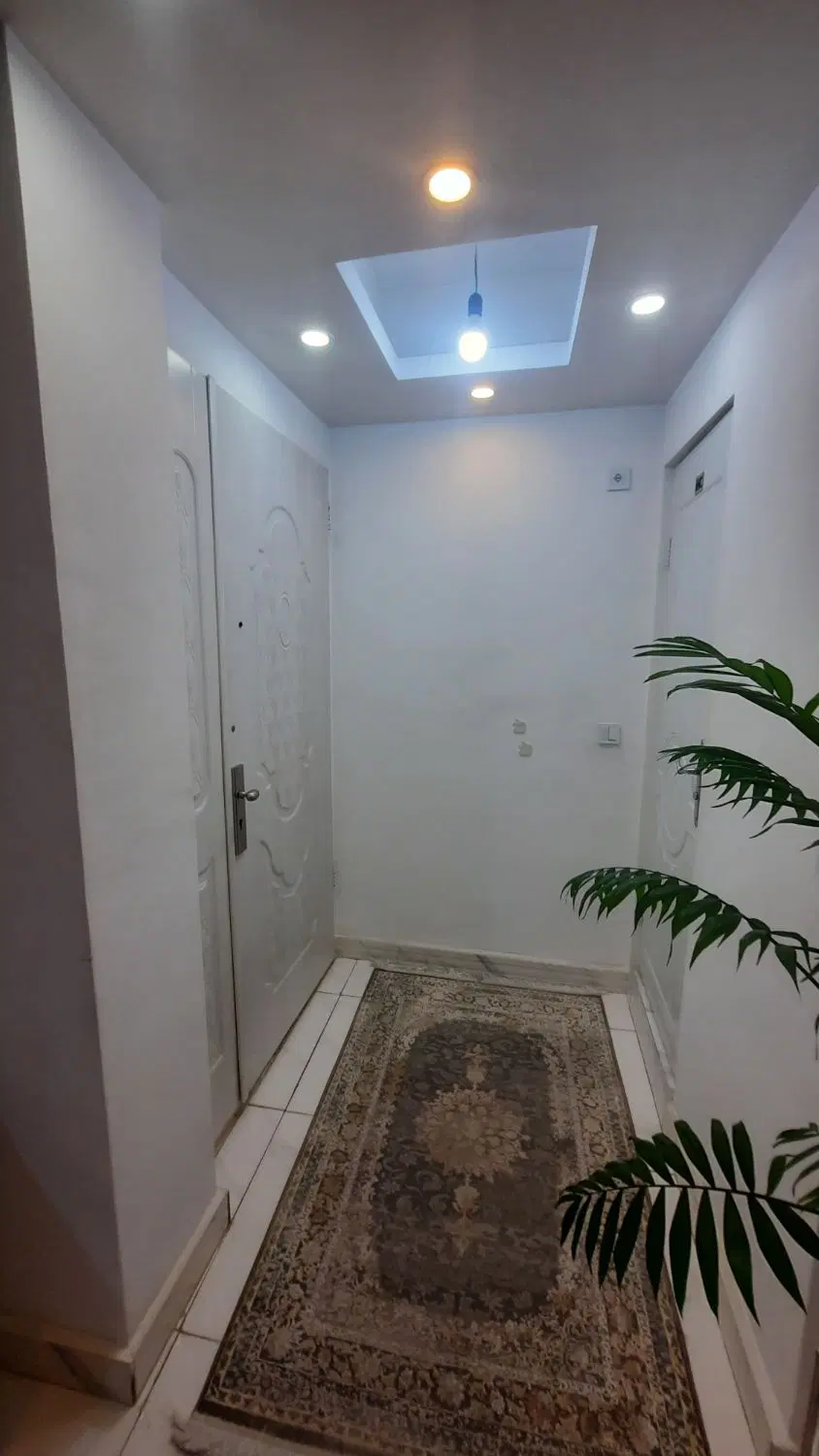 اپارتمان طبقه چهارم