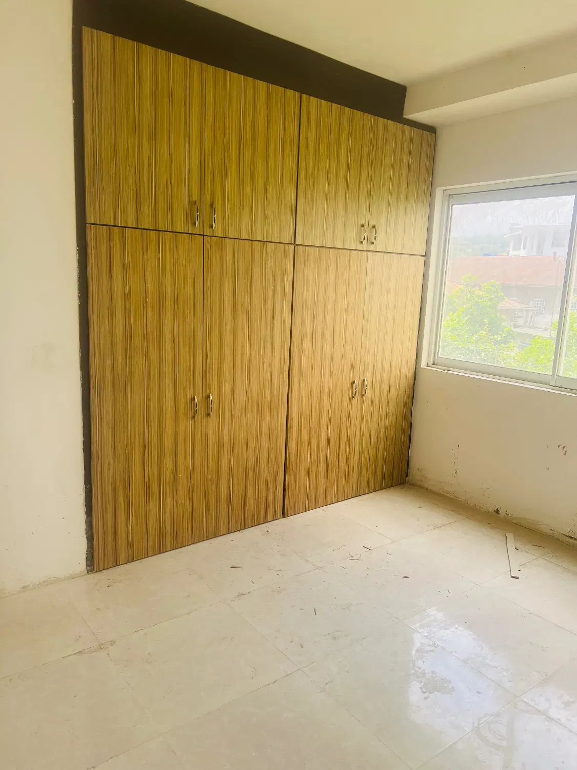 130 متر مرکز شهر فول امکانات