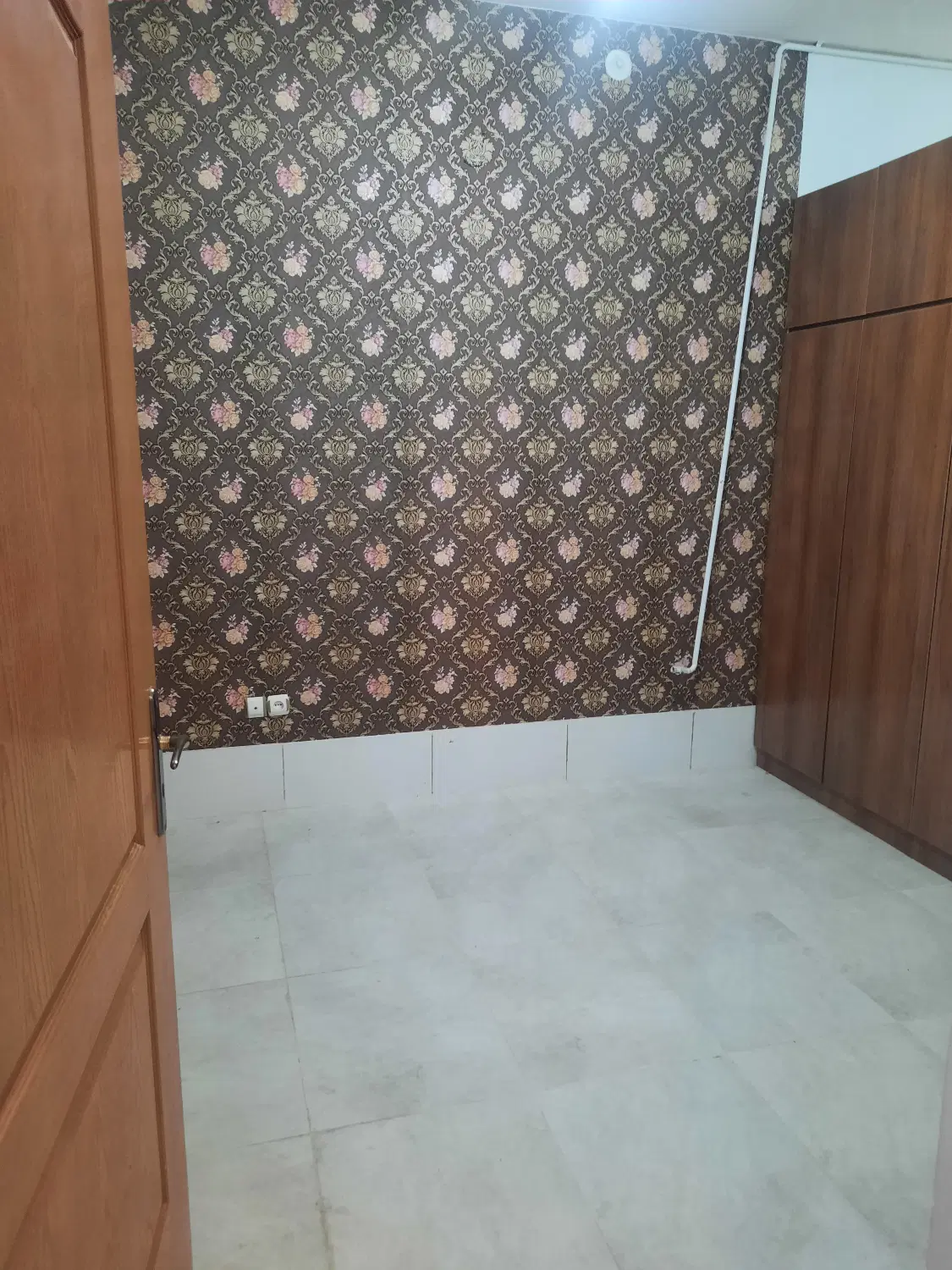 رهن و اجاره خیابان مشتاق