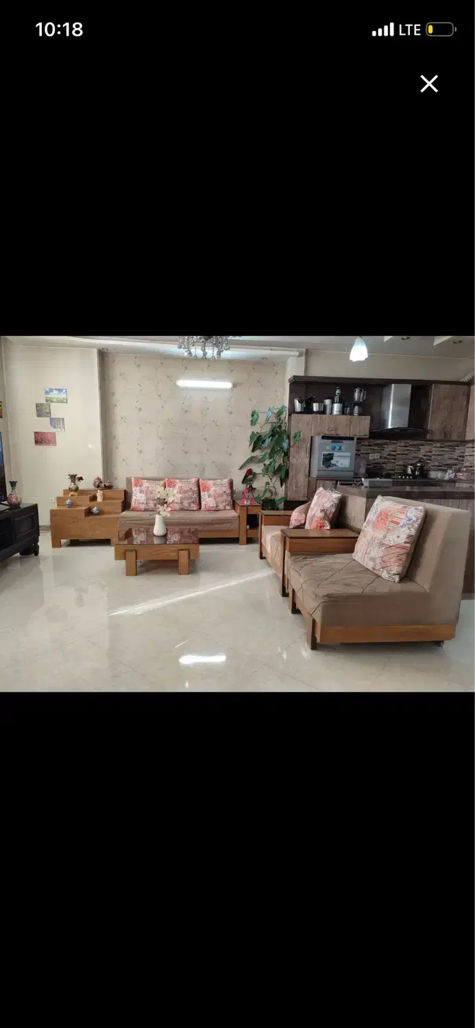 همخونه‌ خ
