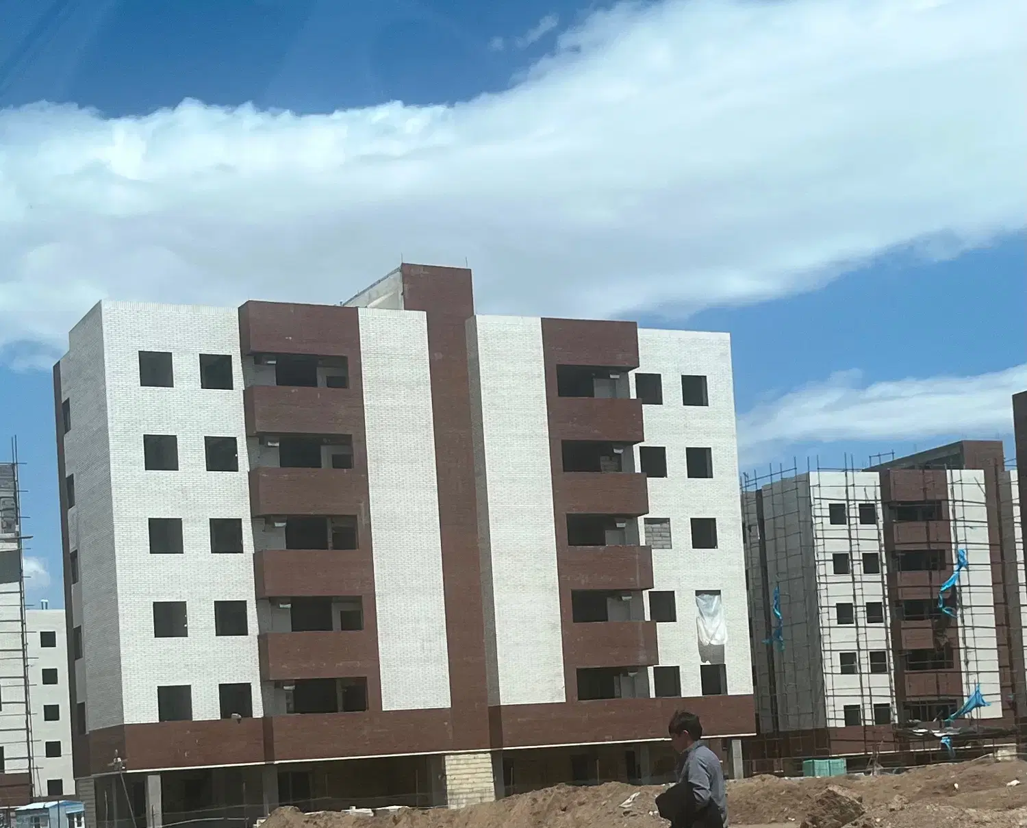 مسکن ملی _ ۵۶۰ هـکـتـاری _ خریذ ، فروش