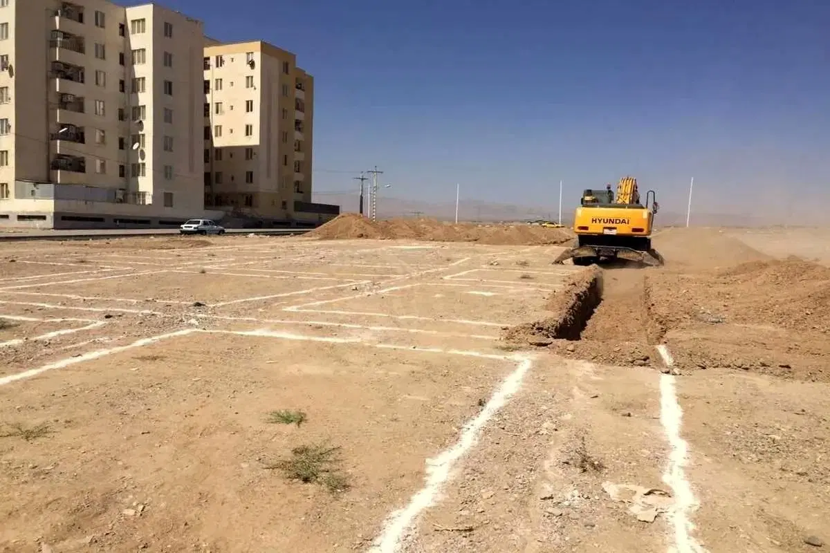 زمین با جواز ساخت