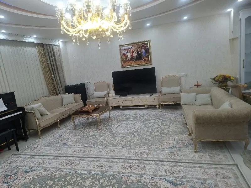 خانه ۱۵۰ متری برخیابان۲۰متری فوتبال  فول امکانتات