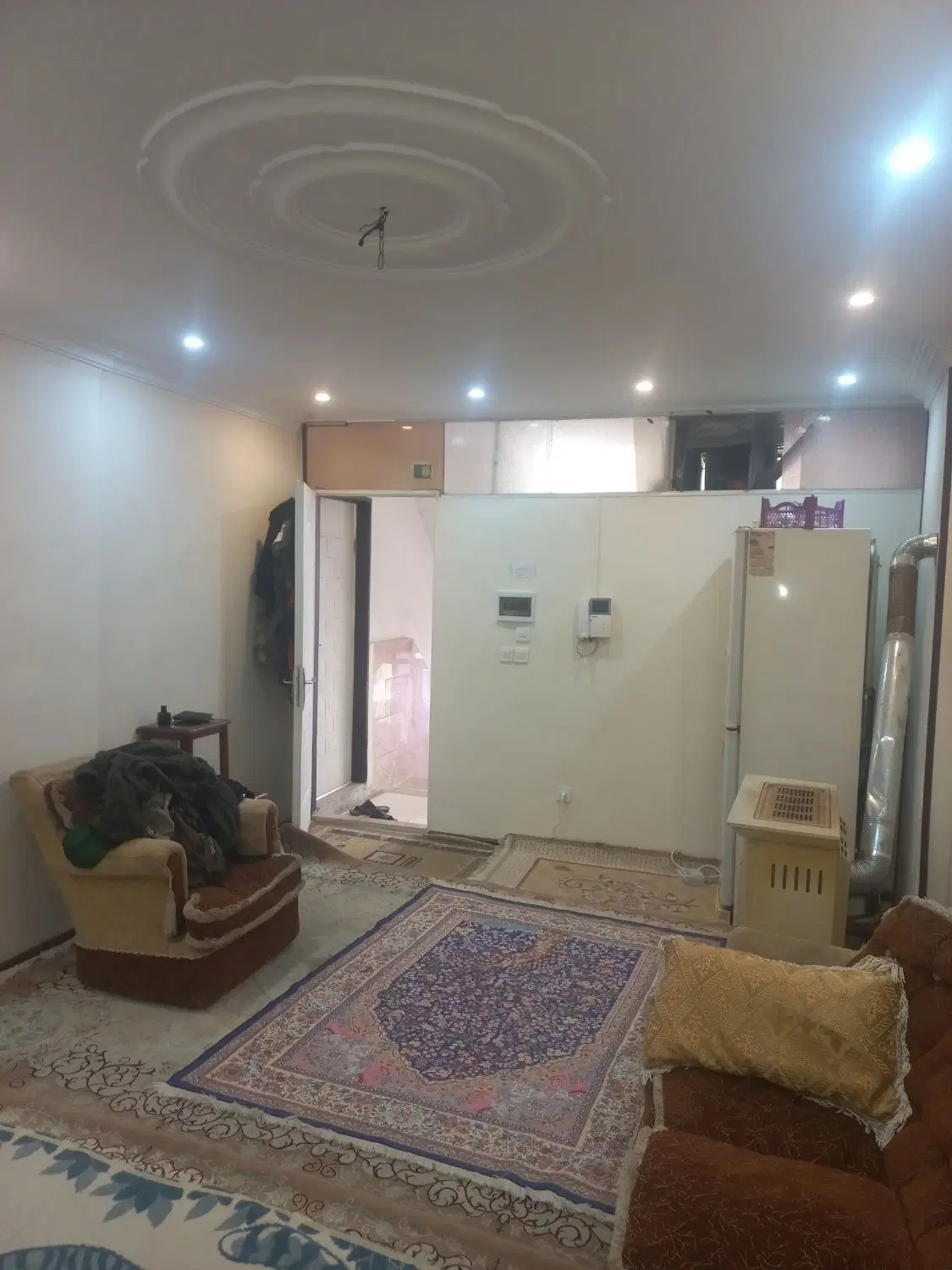یگ واحد ۴۰متری دوسال ساخت تمیز