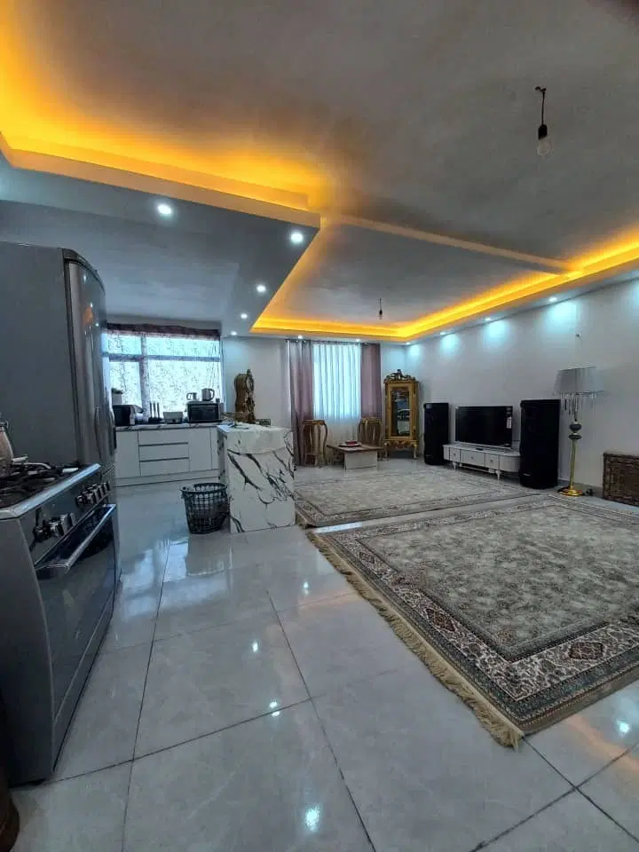 اپارتمان ۱۳۰مترب