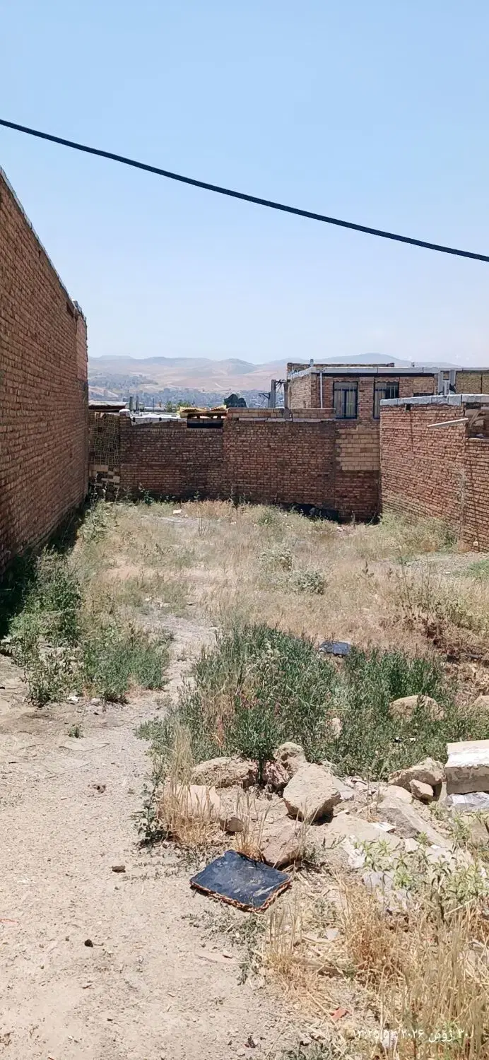 زمین مسکونی