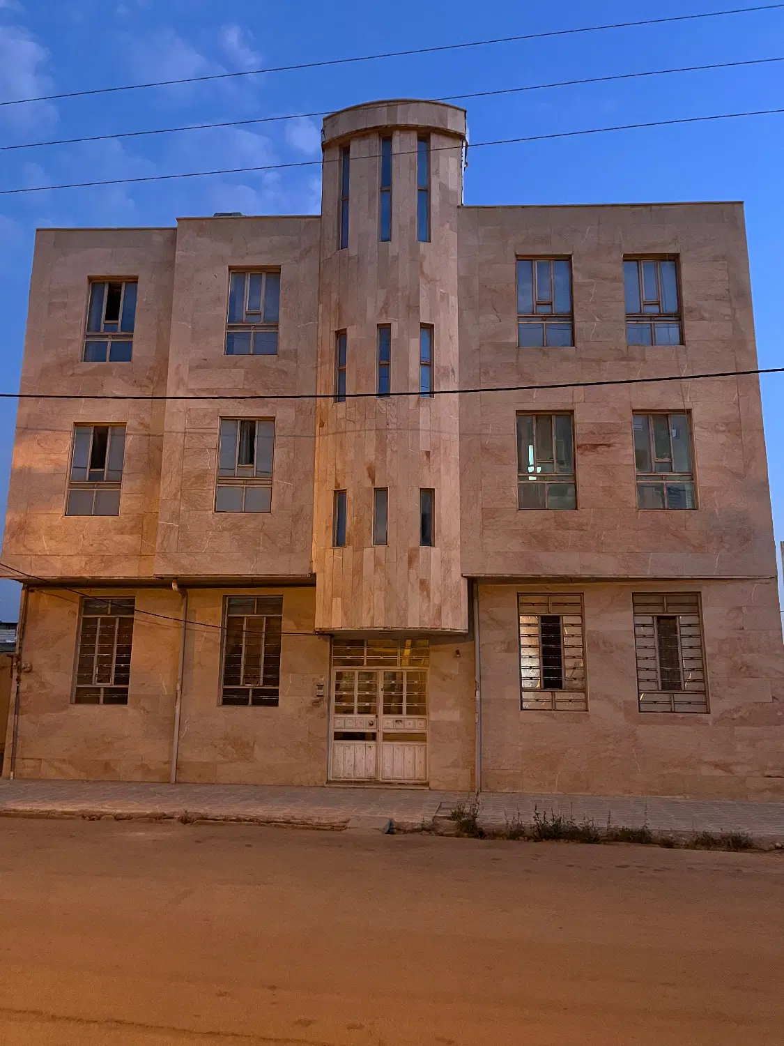 اپارتمان دو‌خوابه