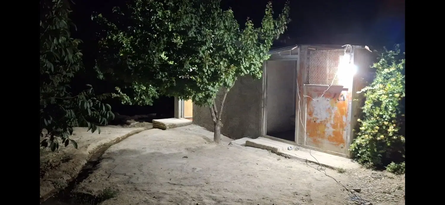 باغ۲۴۰۰مترسنددار