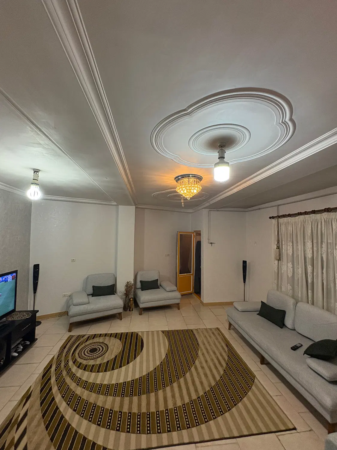فروش آپارتمان تکواحدی (خیابان جعفری)