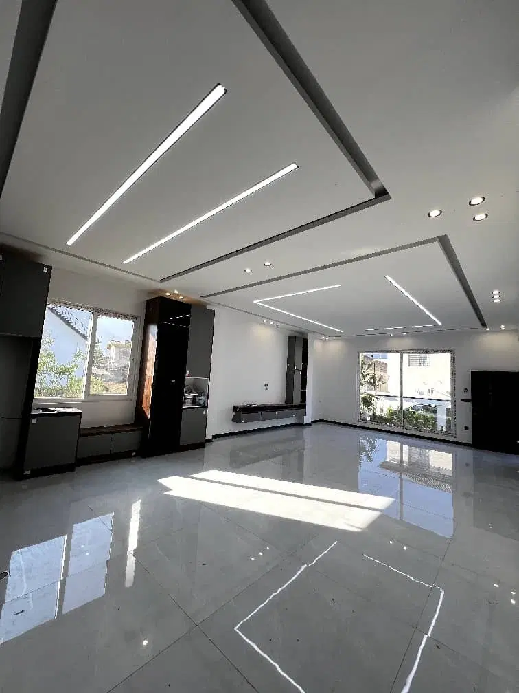مدرن ۳۵۰ متری چلندر داخل مجموعه