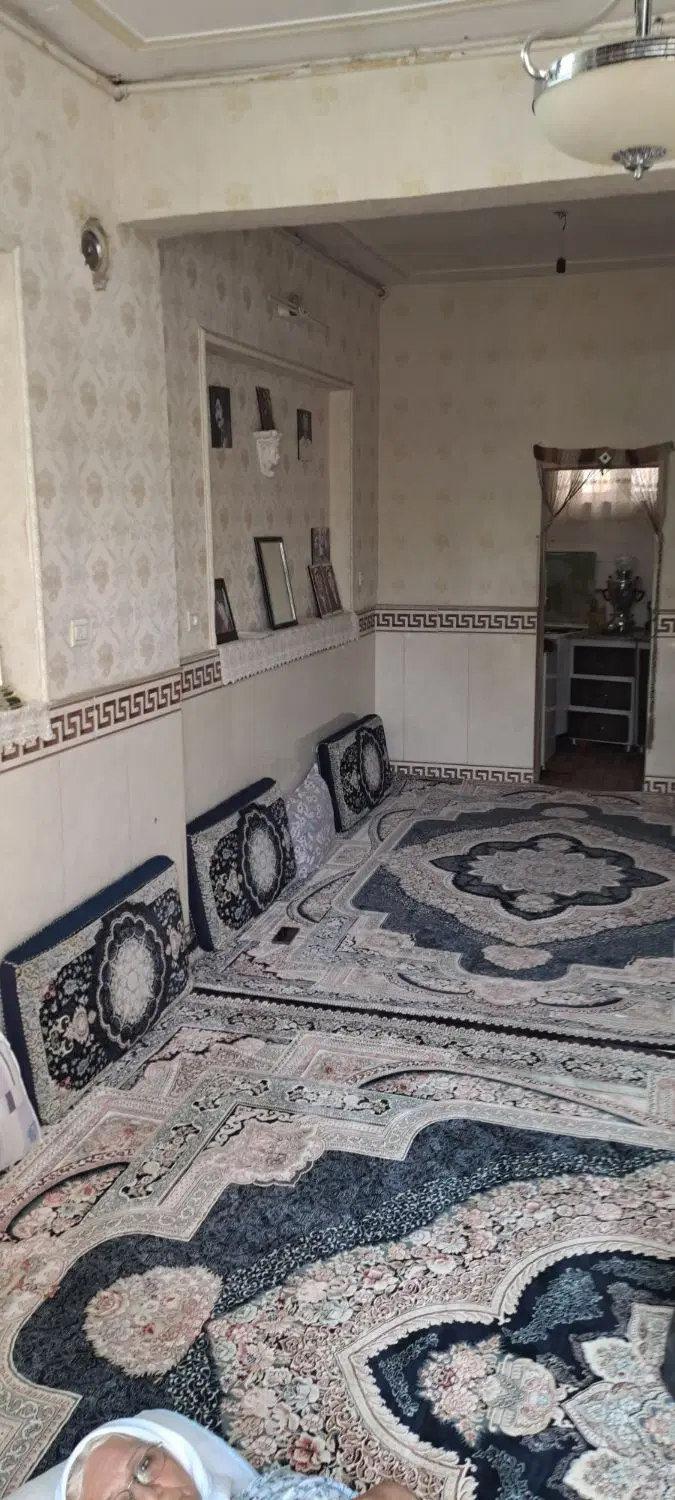 فروش خانه ی ویلایی 2طبقه سندتکبرگ