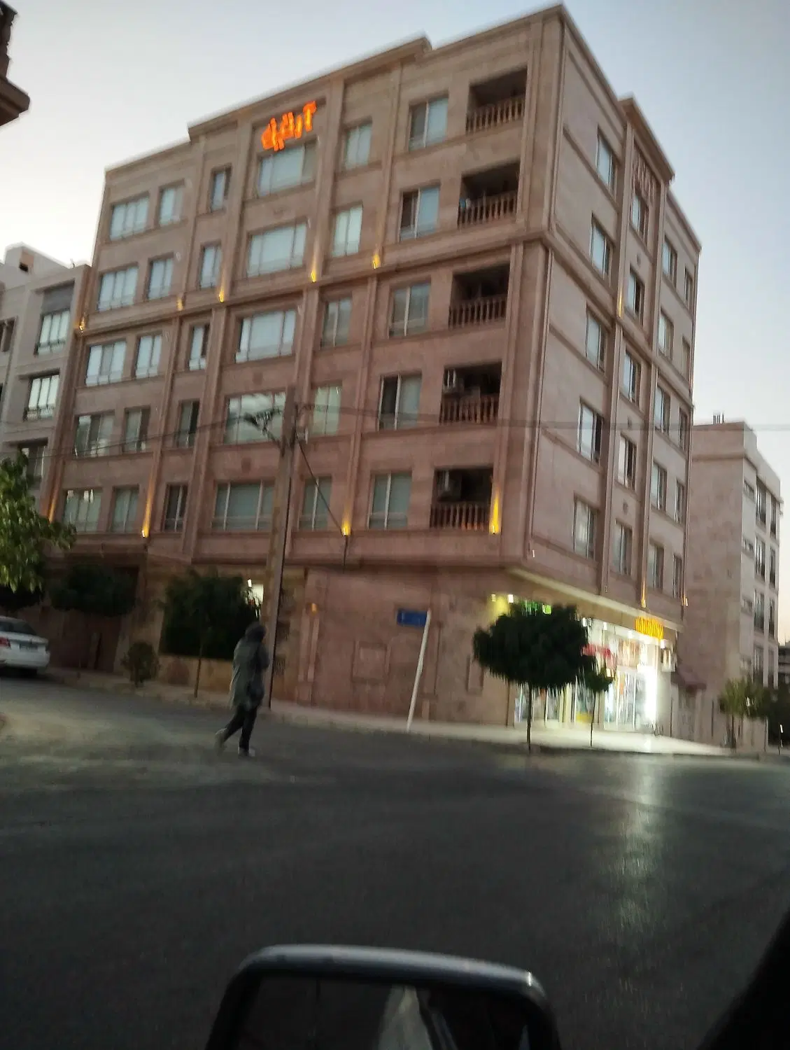 فروش مغازه تجاری در الهیه بادهنه7_15