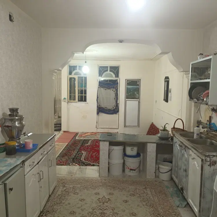 دوطبقه ویلایی شهرک ظفر