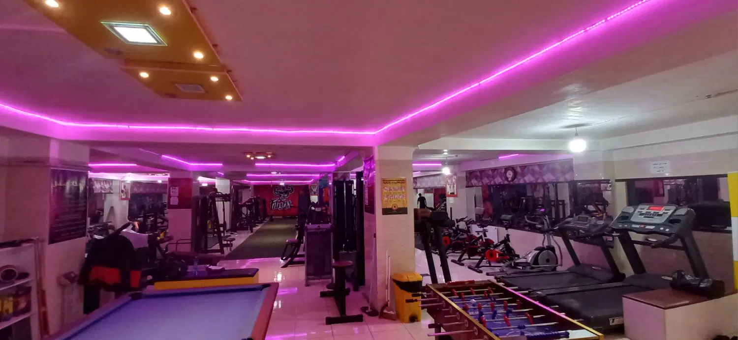 مغازه دو نبش خیابان ۷ تیر