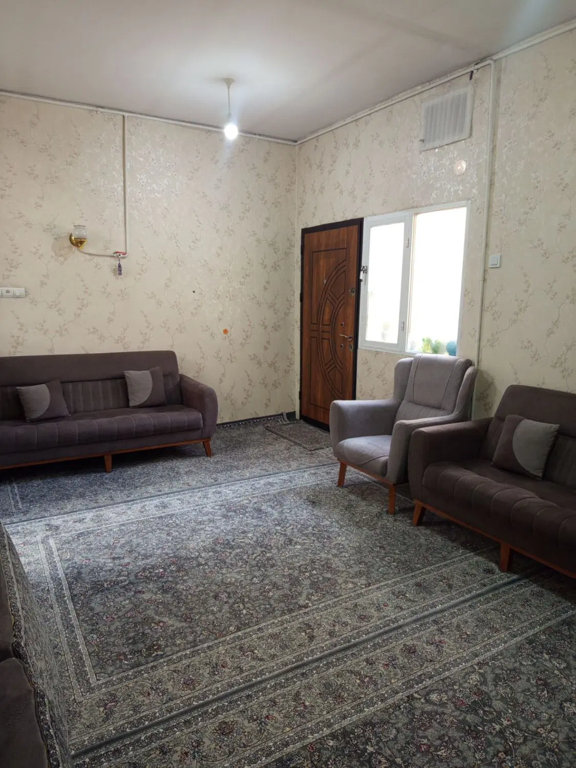 خانه ویلایی رهن کامل داده میشود