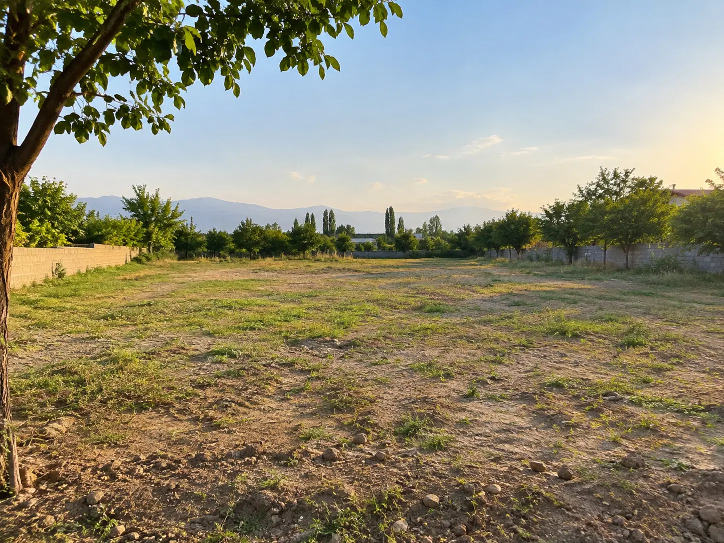 ۱۴۰۰ متر زمین در کوشک مهدی