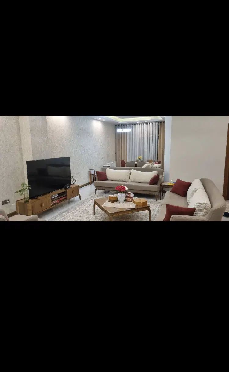 همخانه خانم تا ۳۰ سال موجه