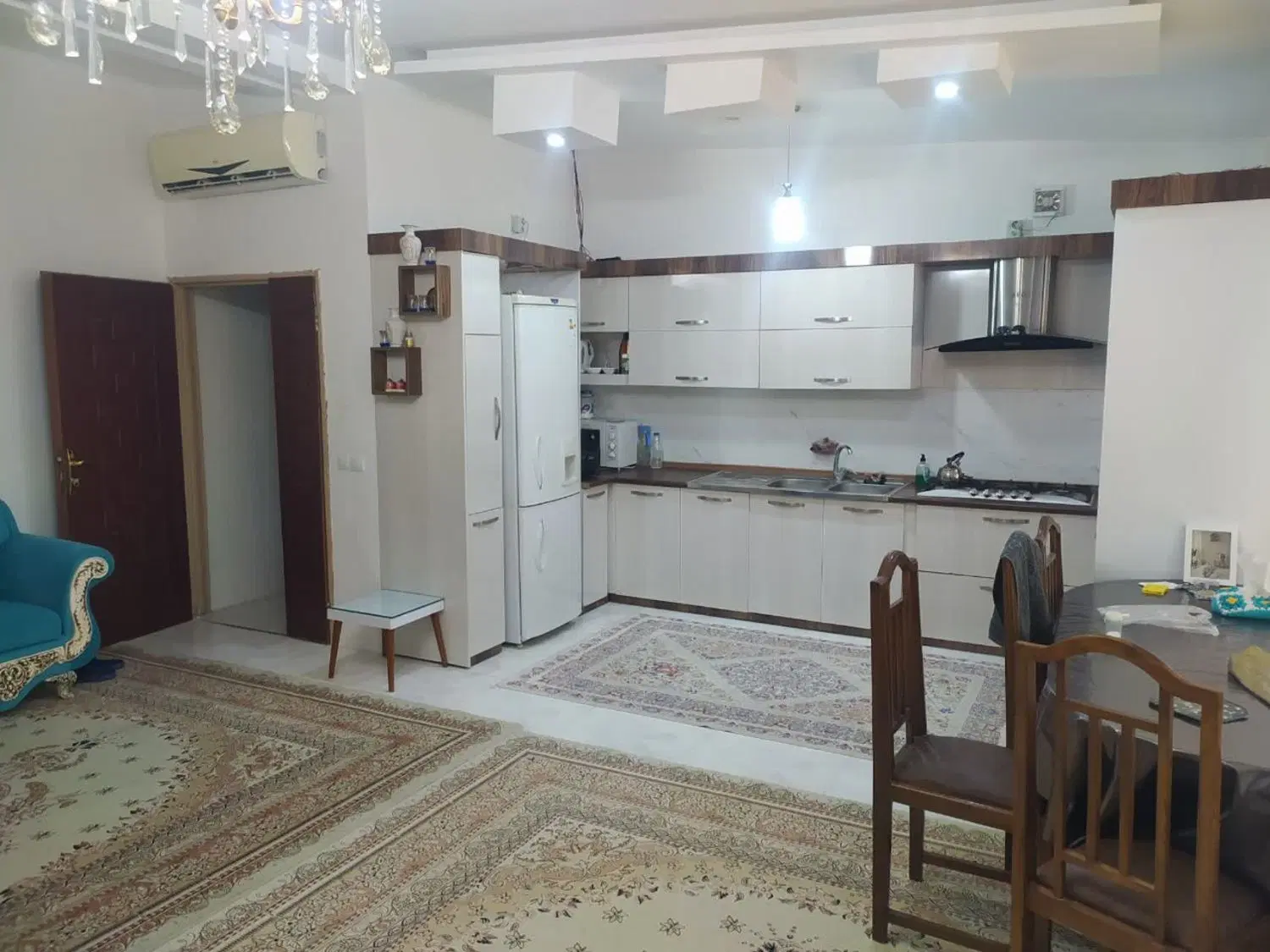 فروش600مترباغ باآب مدارخیابان20متری چاهشک