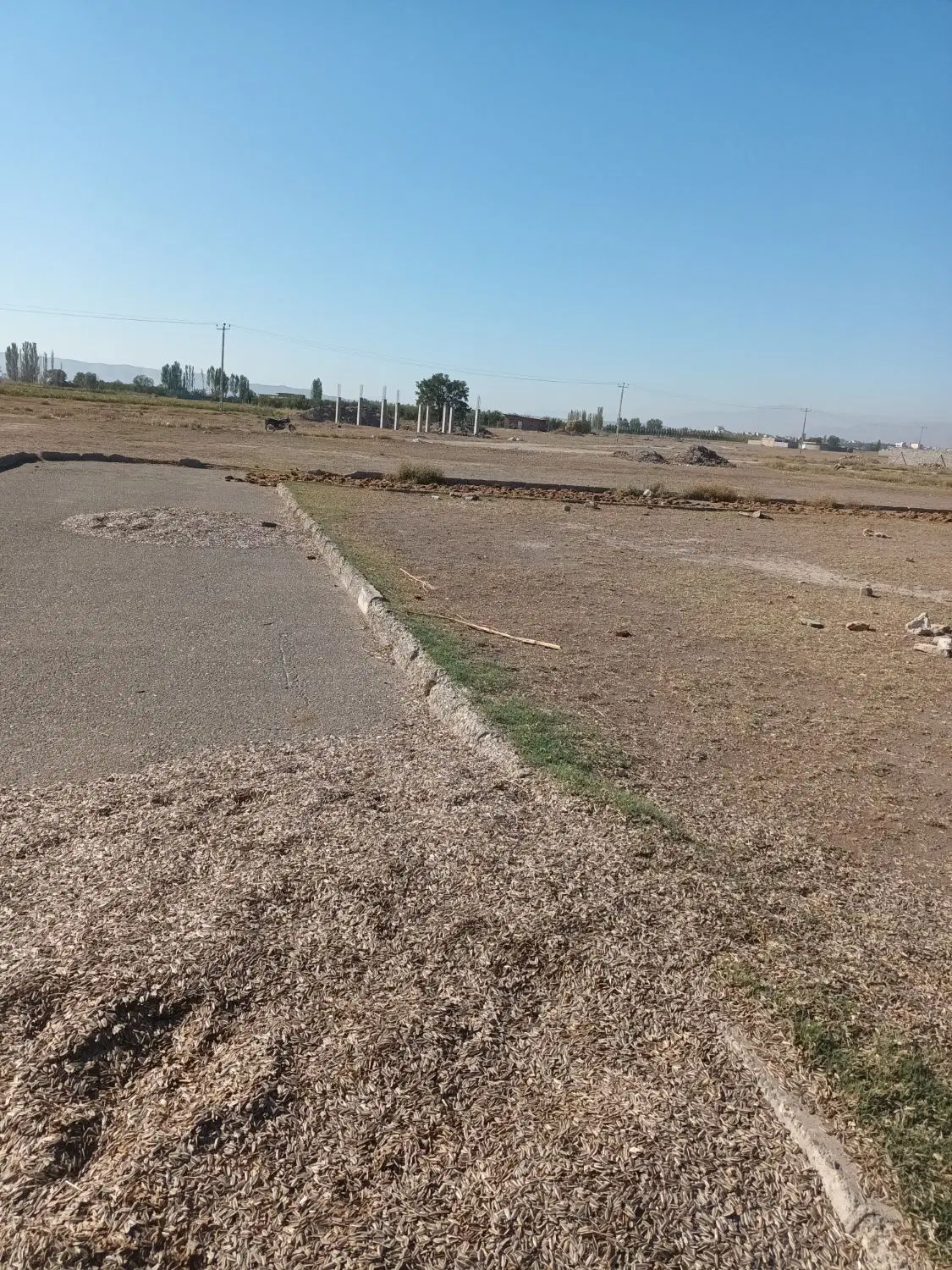 زمین مسکونی و تجاری واقع در خوی‌روستای گوهران