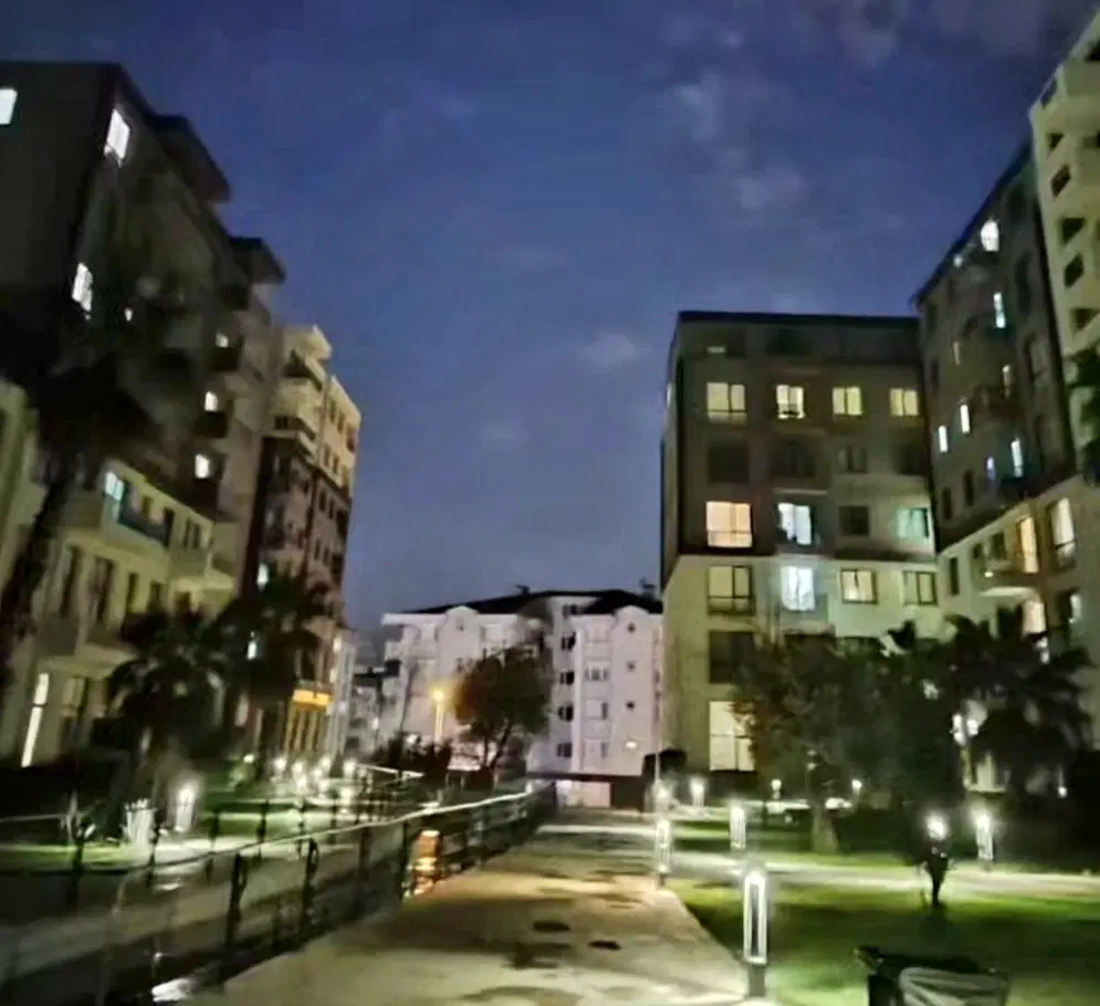 همخونه  میخوام