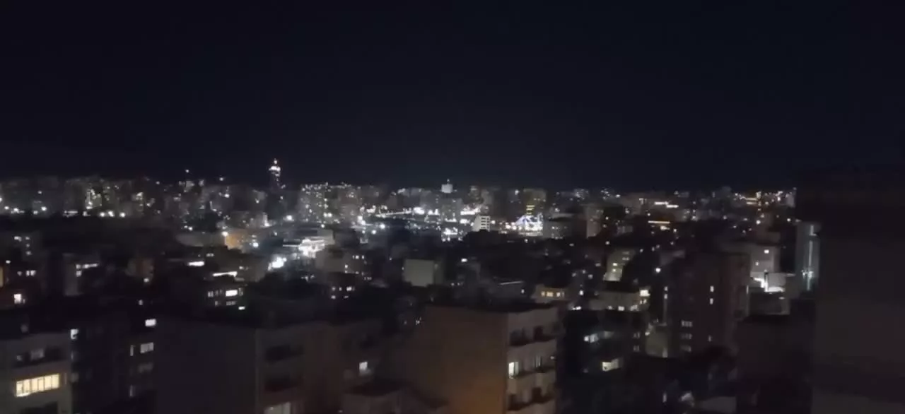 زعفرانیه. ۱۰۲ متر .بام تبریز