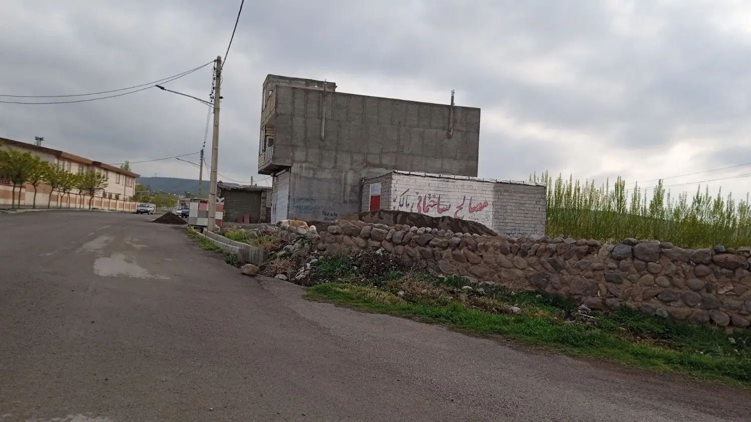 زمین مسکونی آماده ساخت 184.5 سند تک برگ شش دانگ
