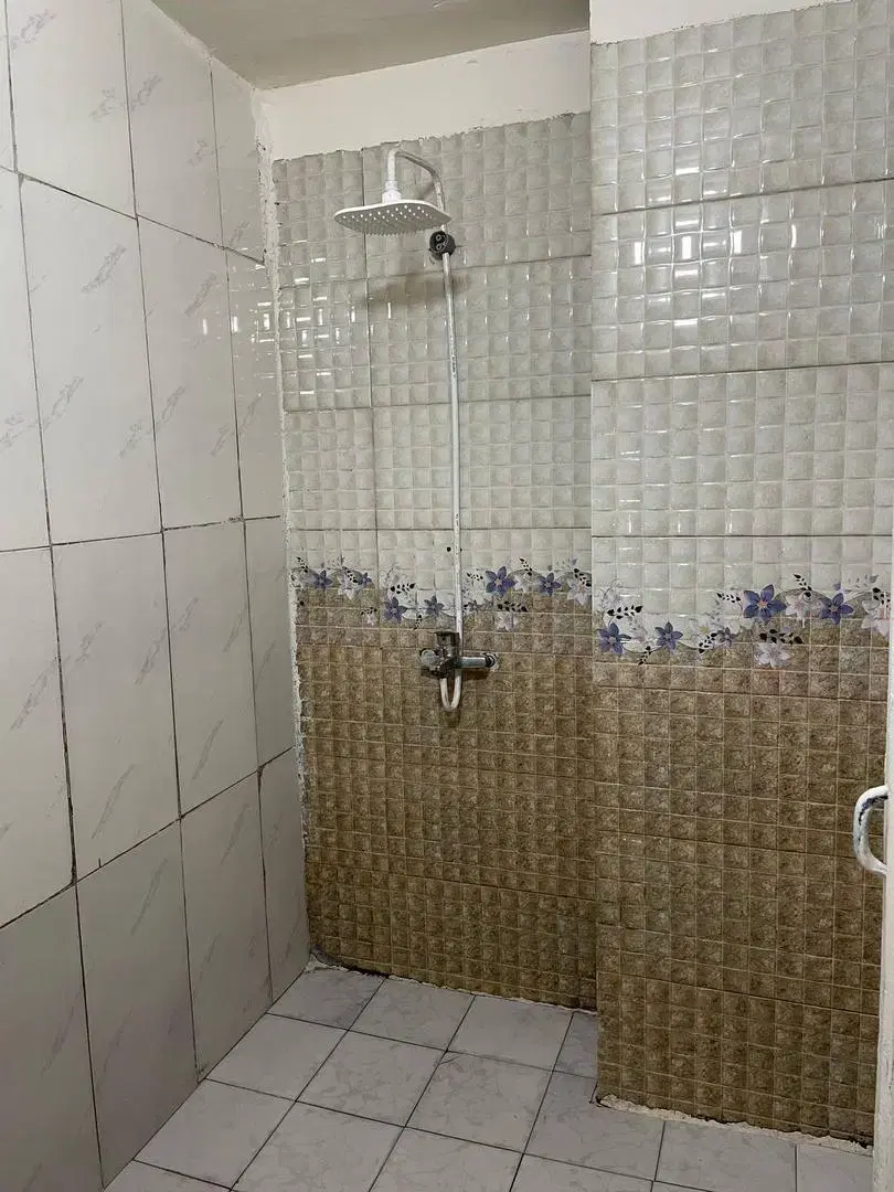 خوابگاه دخترانه گلونی