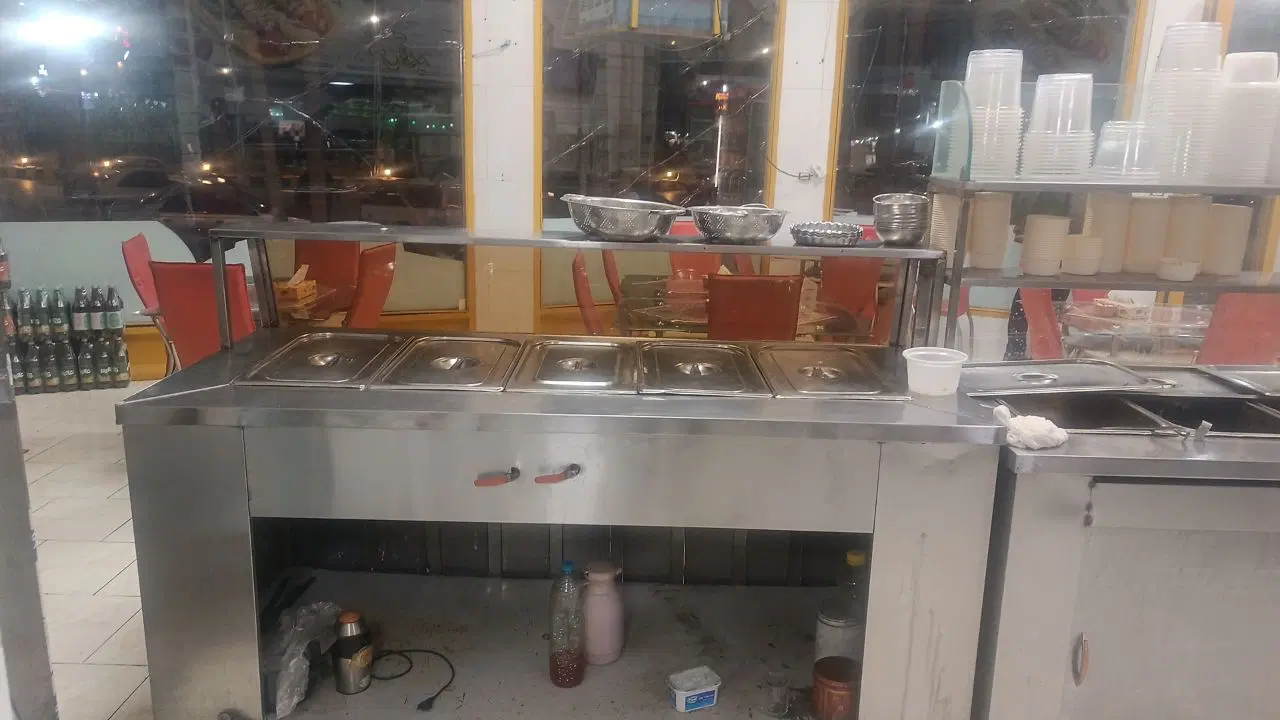 رستوران در حال کار مناسب سرمایه گذاری