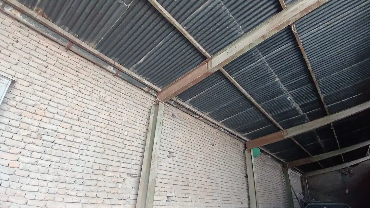 انبار دربست ۲۰۰و ۱۱۰ متری